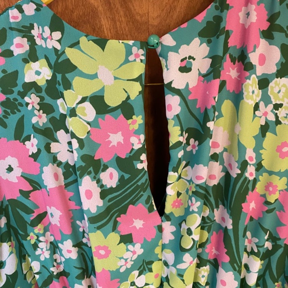 Twisted Wunder Floral Maternity Dress, worn once - Picture 2 of 4